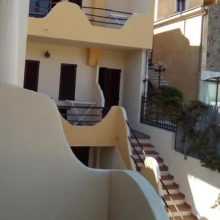 Ray Of Sunshine - Rentrooms * Solanas (Cagliari)